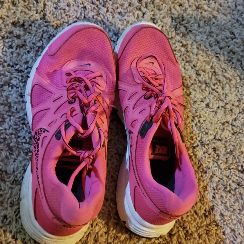 Nike sport shoes